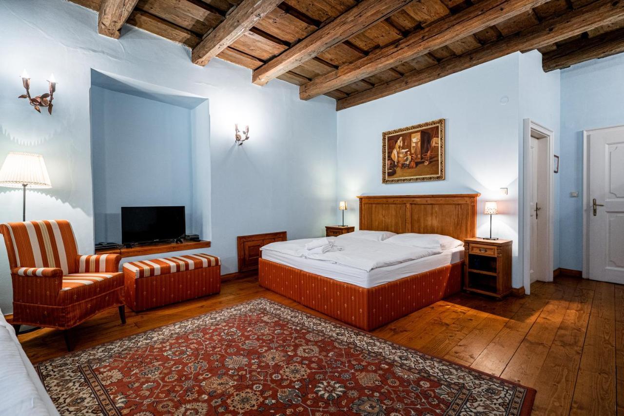 Penzion Cosmopolitan Ii. Banská Štiavnica Buitenkant foto