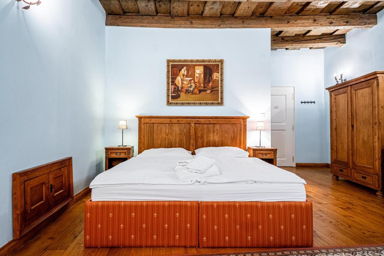 Penzion Cosmopolitan Ii. Banská Štiavnica Buitenkant foto