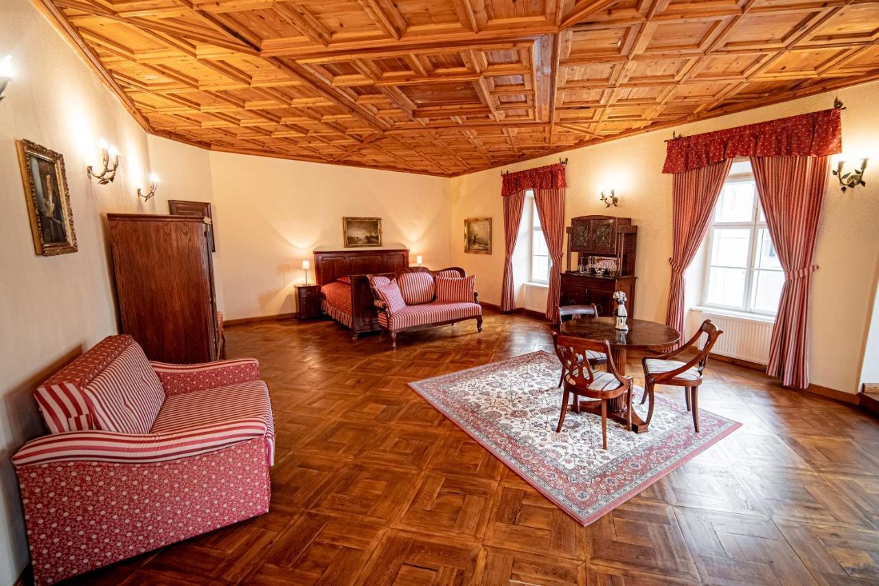 Penzion Cosmopolitan Ii. Banská Štiavnica Kamer foto