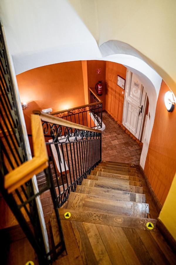 Penzion Cosmopolitan Ii. Banská Štiavnica Buitenkant foto